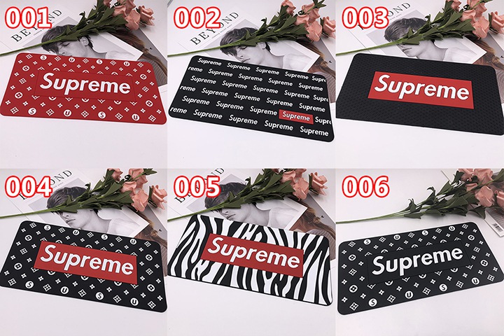 SUPREME カーアクセサリー 滑り止めマット