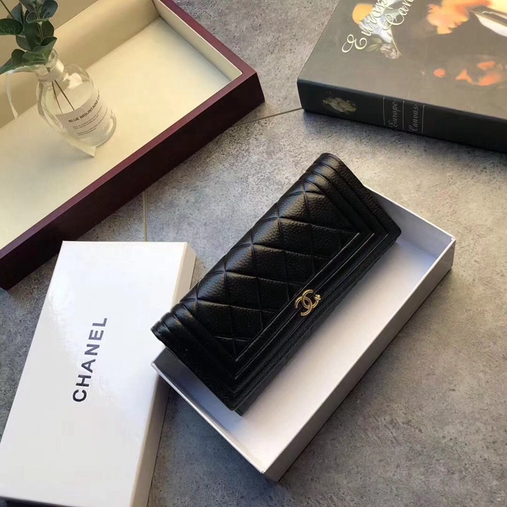 CHANEL 長財布