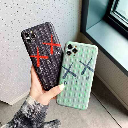 KAWS iPhone12pro max ケース ファッション カウズ アイフォン12ケース 可愛い アイホン12proケース AIR 高校生愛用 iphone12mini ケース