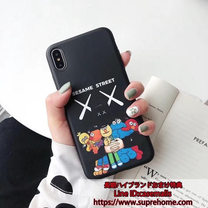 02.jpg カウズ アイフォンxs maxケース ストリート風