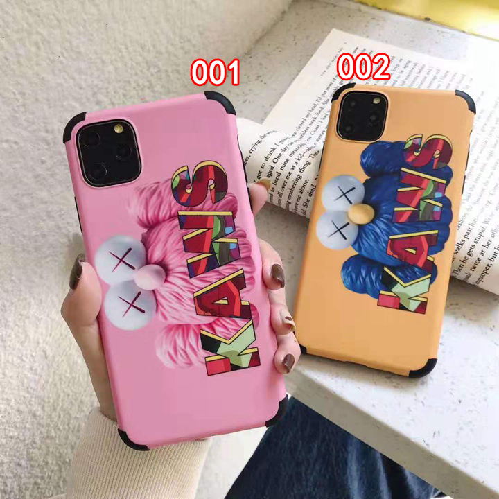 01.jpg kaws iphone11pro case