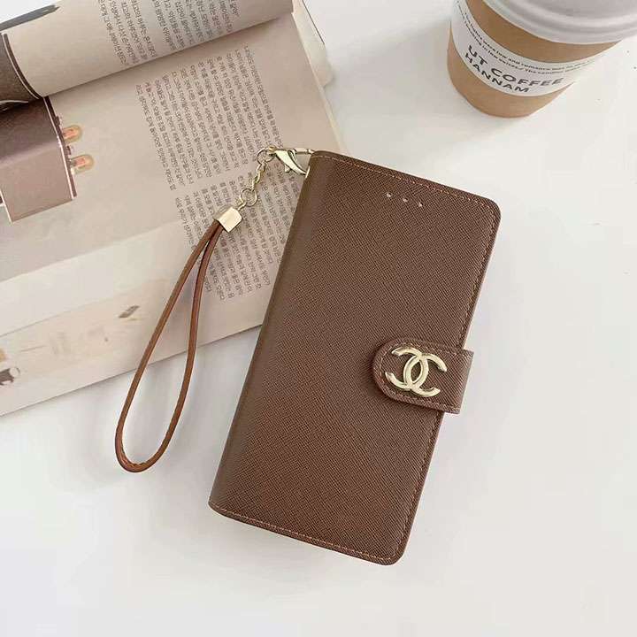 iphone11 chanel カバー 手帳