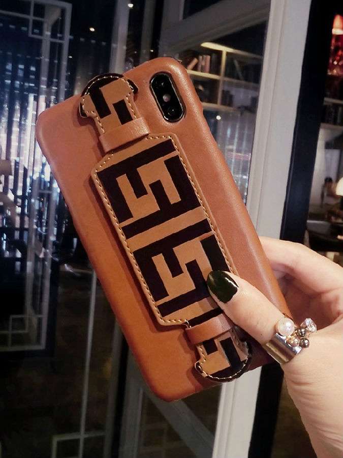 fendi iphone12 case