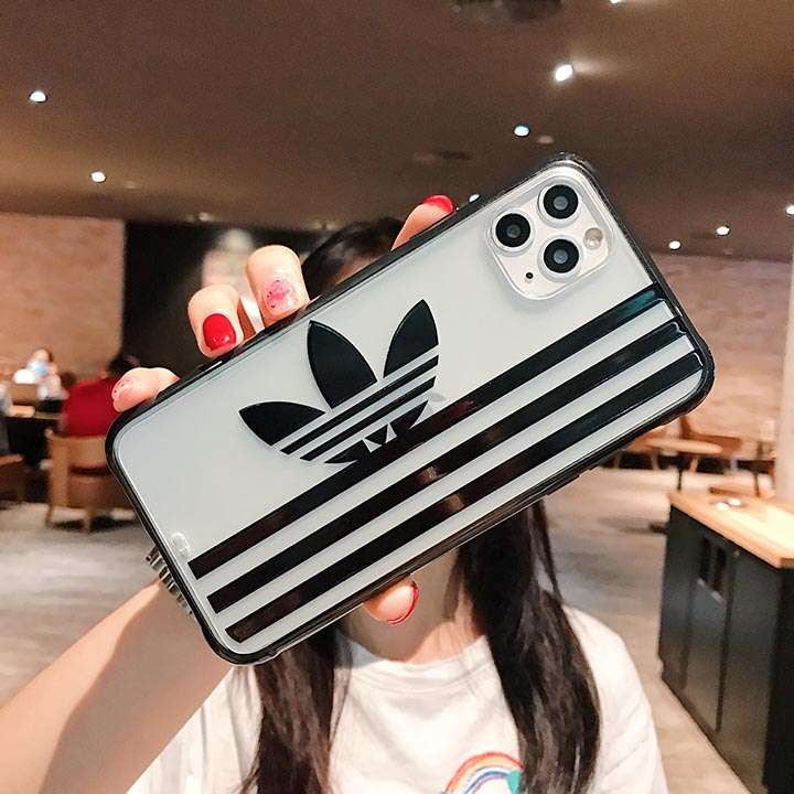 Adidasアイホン11pro maxクローバースマホケース