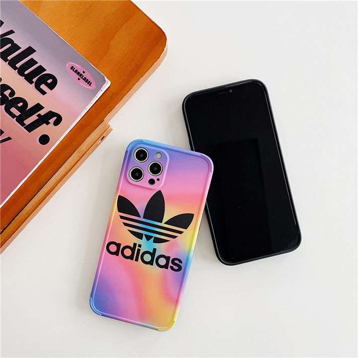 adidas iphone8携帯ケース