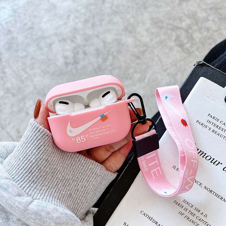 nike AirPods Pro カバー ロゴ付き 海外販売