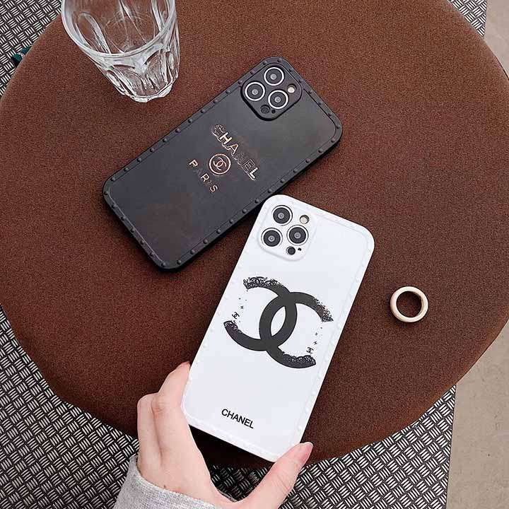 Chanel iphoneXS 保護ケース 白黒