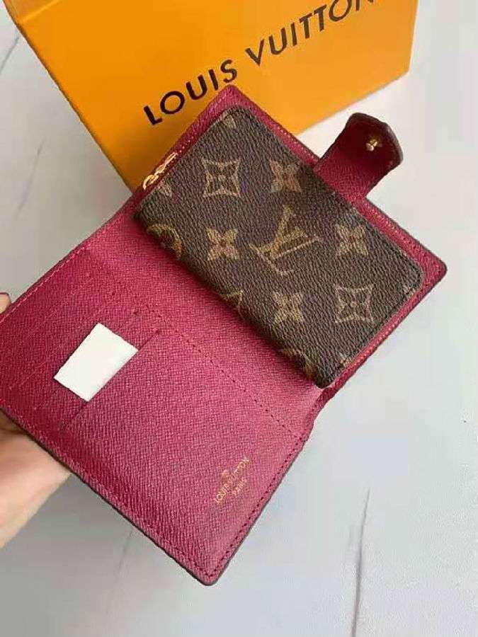 vuitton ミニ財布 牛革