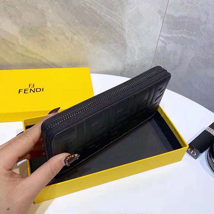 クラッチバッグ ラグジュアリー Fendi