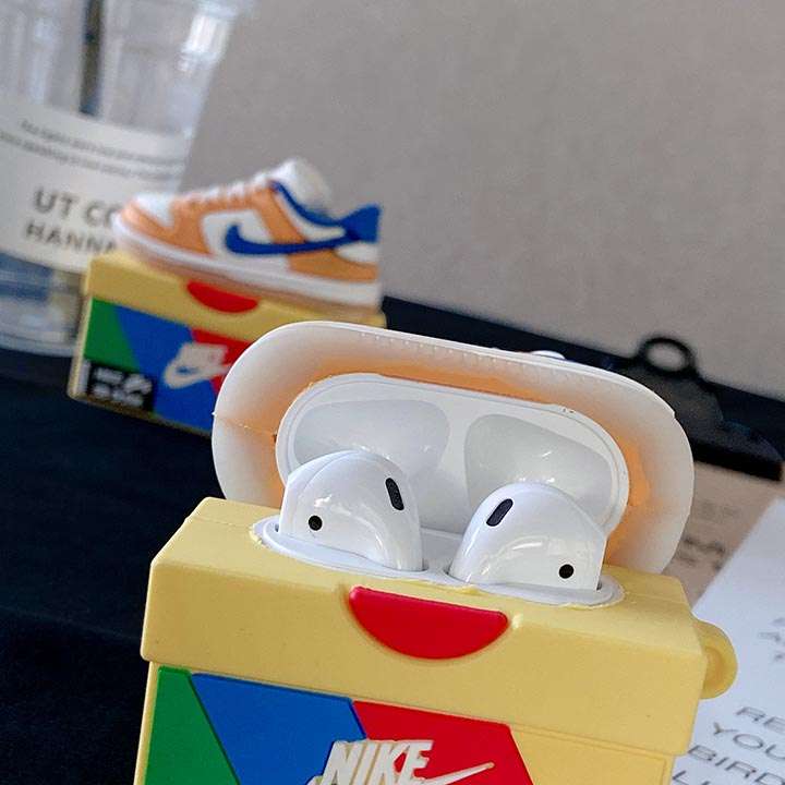 エアーポッズ ケース ロゴ付き nike