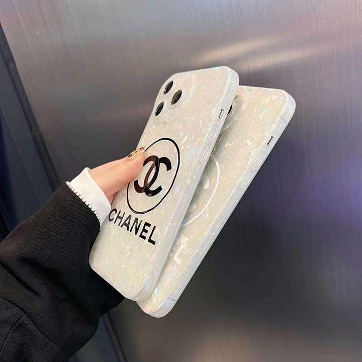 iphonexsmax白黒chanelスマホケース