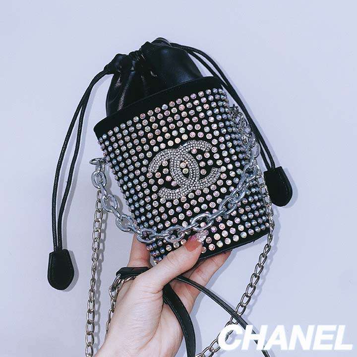 クロスボディ 新作 Chanel