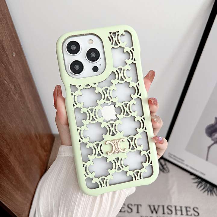 celine iphone15綺麗ケースメタルロゴ