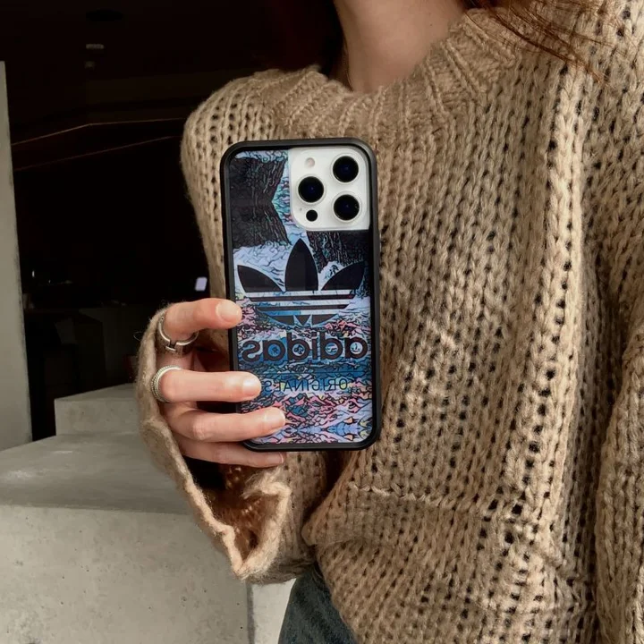 アイフォン iPhone16Plus 男女兼用カバー